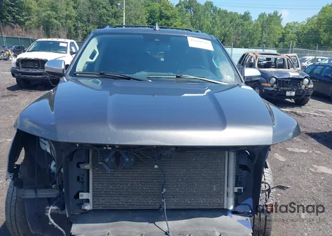 2021 Ford Expedition Platinum Max z USA, uszkodzony, nr VIN 1FMJK1MT1MEA28659